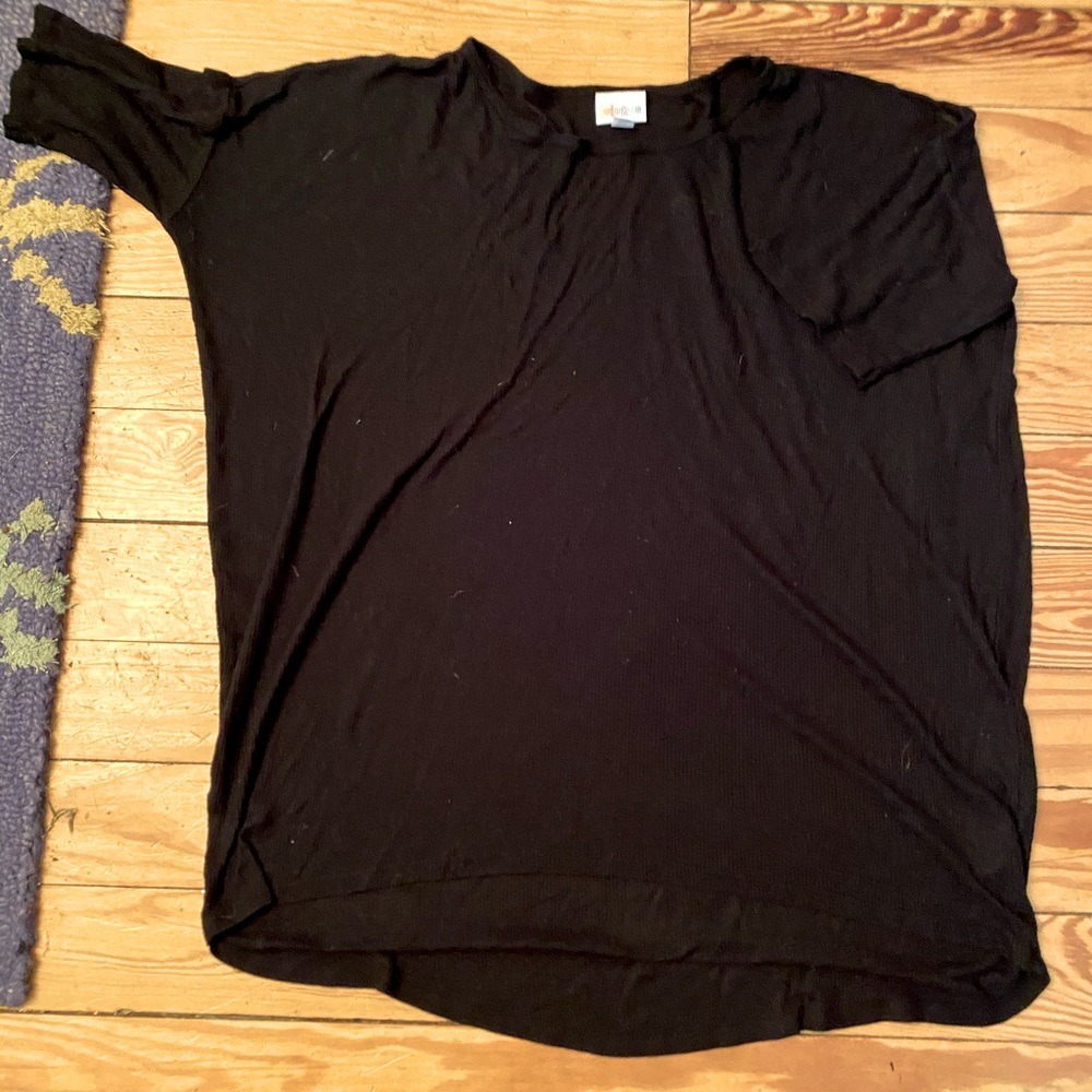 Lularoe black ribbed shirt